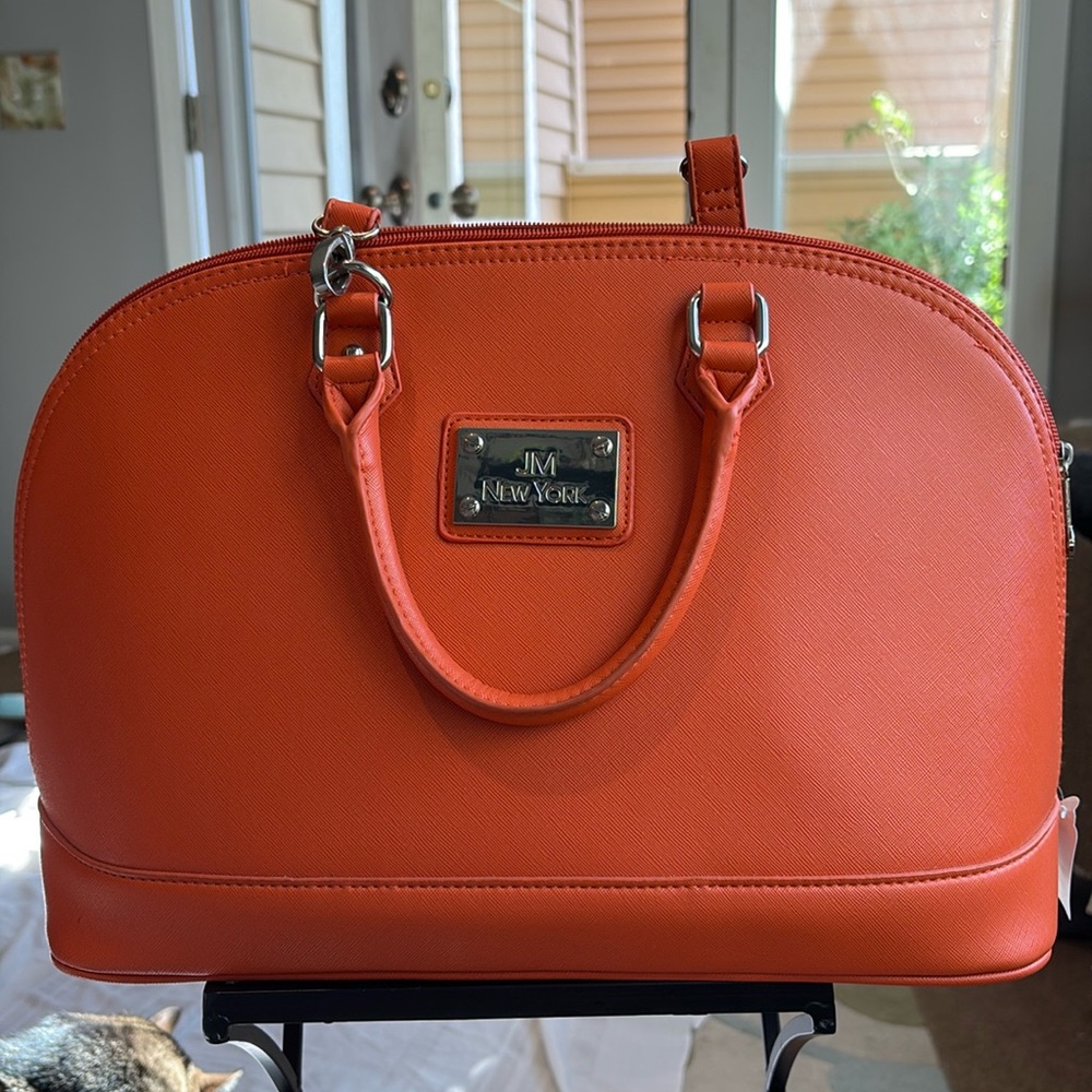 JM New York bag Gently Used Preloved Condition Includes Crossbody Handle